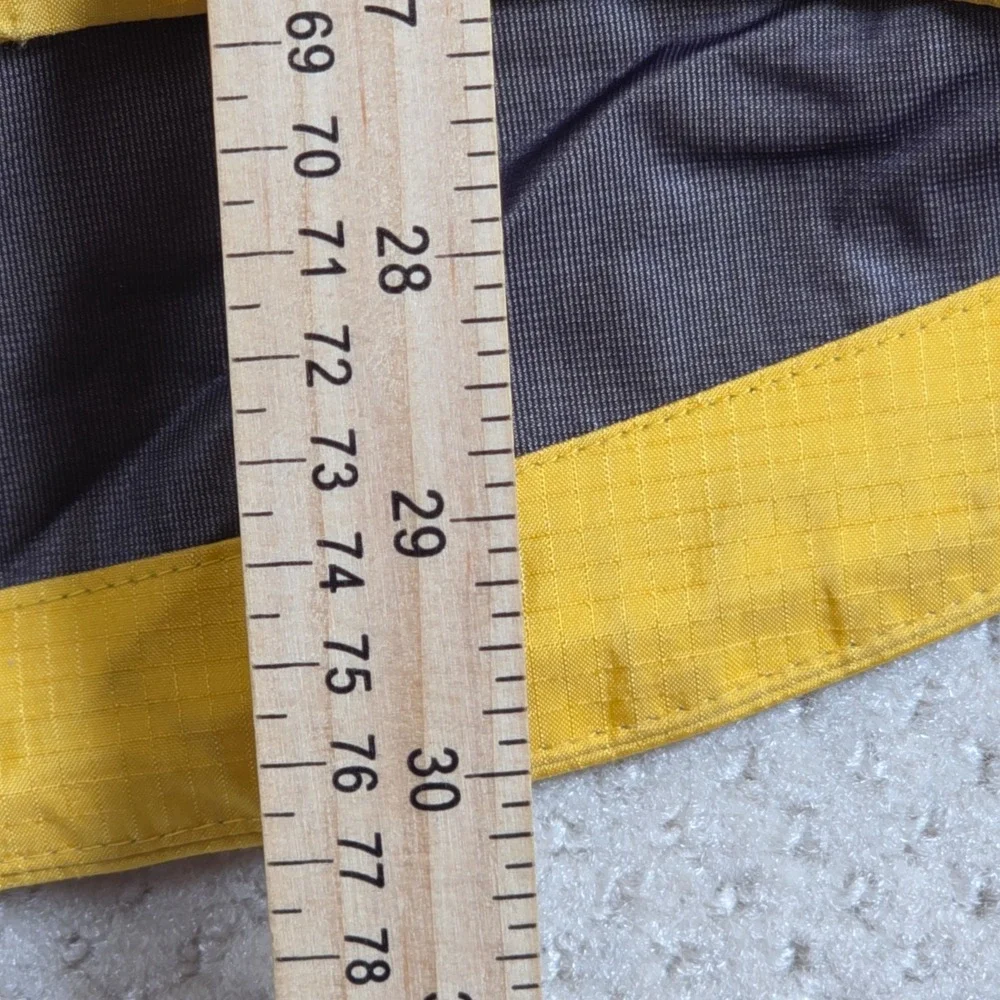 The North Face Goretex Jacket Size Small Yellow Black‎ Vintage Outdoors Gorpcore